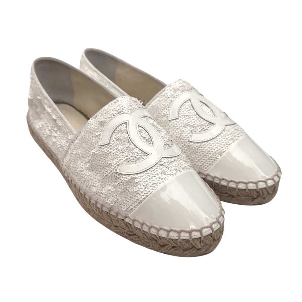 🆕💞CHANEL White Sequins Patent Leather CC Logo Cap Toe Espadrilles Flats • EU 37 - Picture 5 of 15